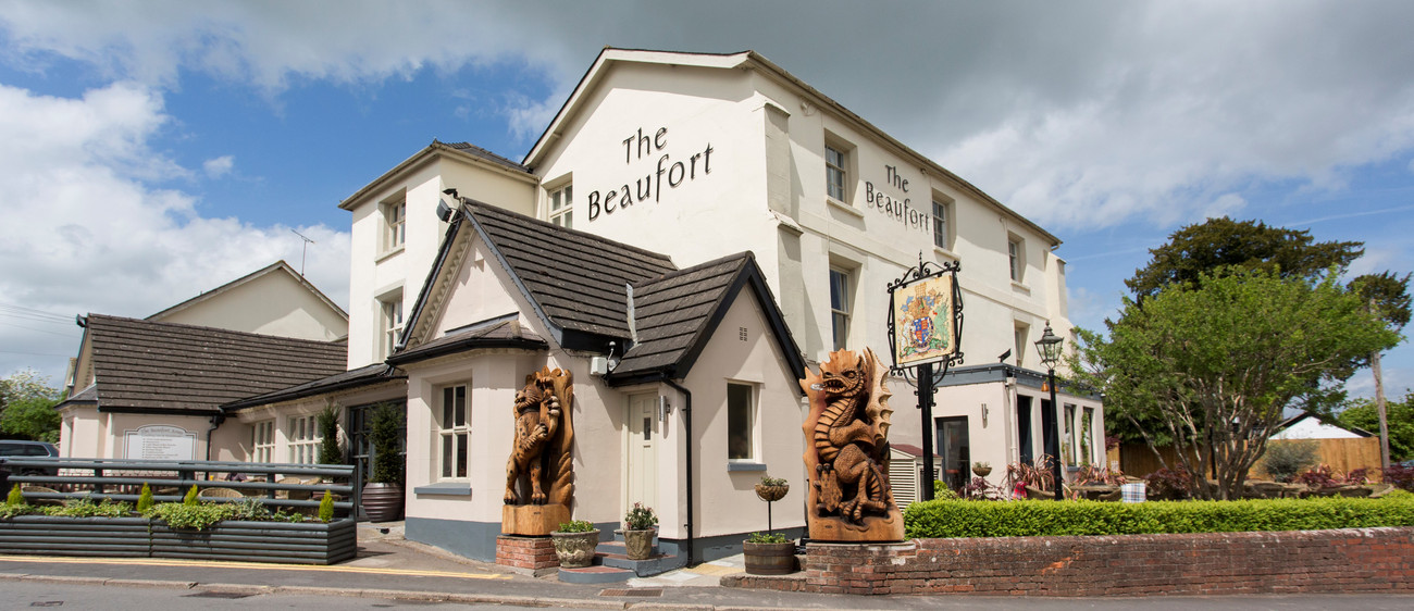 The Beaufort , Raglan Hotels in Monmouthshire Good Shoot Hotel Guide